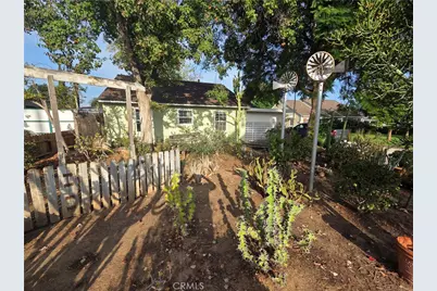 6825 Glacier Drive, Riverside, CA 92506 - Photo 44