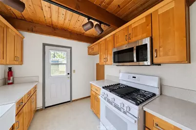 272 Imperial Avenue, Sugarloaf, CA 92386 - Photo 28