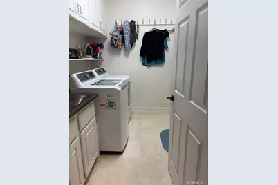 18268 Hollowtree Lane, Riverside, CA 92504 - Photo 18