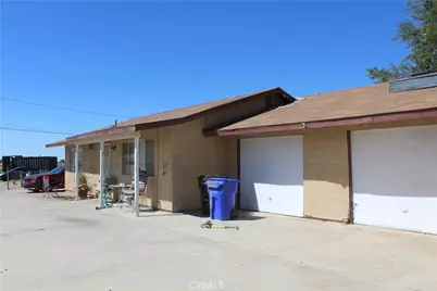 18511 New Hampshire, Adelanto, CA 92301 - Photo 4