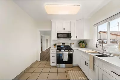 441 Florence, Ontario, CA 91764 - Photo 8