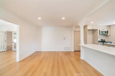 9221 Jacaranda, Hesperia, CA 92345 - Photo 10