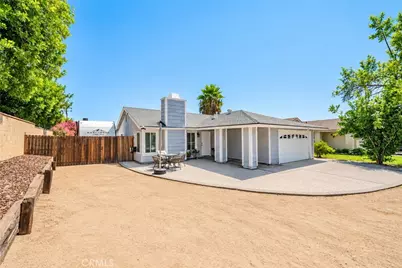 198 N Pennsylvania St, Lake Elsinore, CA 92530 - Photo 2