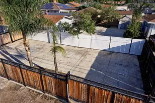 9195 Alder, Fontana, CA 92335 - Photo 32
