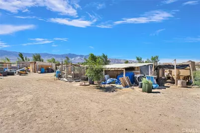 32485 Wren, Lucerne Valley, CA 92356 - Photo 36