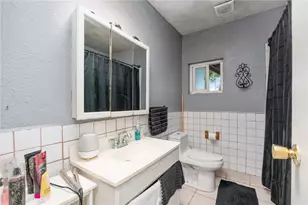 2166 W Alameda, Anaheim, CA 92801 - Photo 20