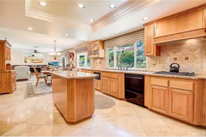 1230 Via Vallarta, Riverside, CA 92506 - Photo 14