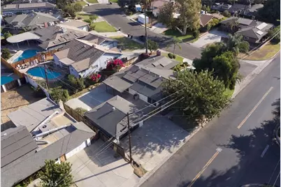 421 Brookhaven Dr, Bakersfield, CA 93304 - Photo 48