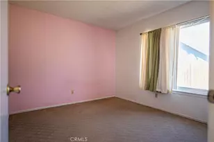 11318 Newland Ct, Victorville, CA 92392 - Photo 8