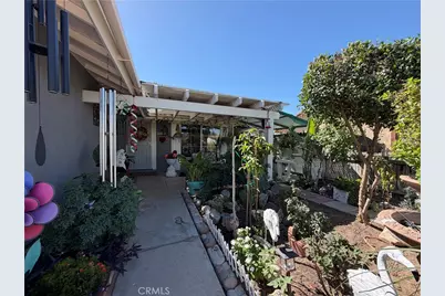 986 Clover, San Jacinto, CA 92582 - Photo 2