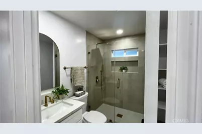 918 E 68th Street, Inglewood, CA 90302 - Photo 20