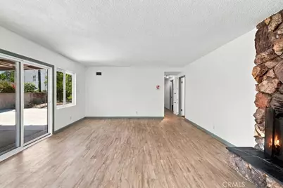 7227 Whitaker Avenue, Lake Balboa, CA 91406 - Photo 14