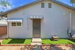 7227 Whitaker Ave, Lake Balboa, CA 91406 - Photo 56