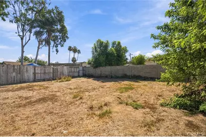 5510 Roosevelt Avenue, Santa Ana, CA 92703 - Photo 22