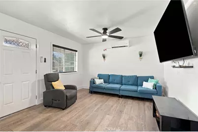 5510 Roosevelt Avenue, Santa Ana, CA 92703 - Photo 4
