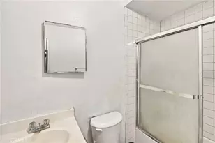 1019 W Pine St, Santa Ana, CA 92703 - Photo 20