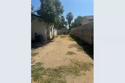 1094 Conejo Drive, San Bernardino, CA 92410 - Photo 6