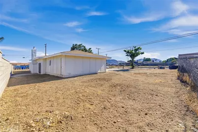 19512 Jurupa, Bloomington, CA 92316 - Photo 46