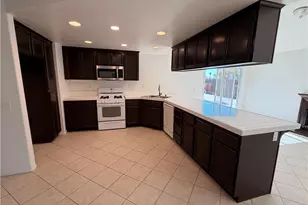 44523 Galicia, Hemet, CA 92544 - Photo 4