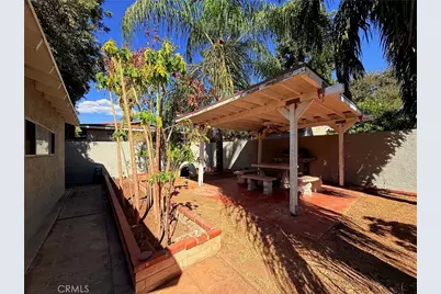 27276 Main, Highland, CA 92346 - Photo 24