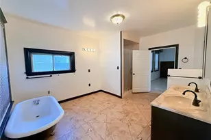 27276 Main, Highland, CA 92346 - Photo 10