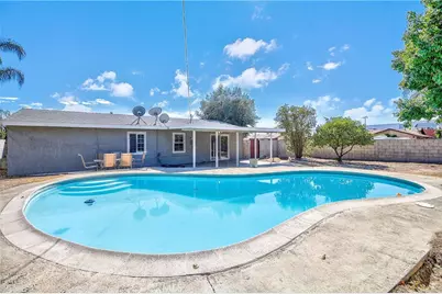 10943 Lansford, Mira Loma, CA 91752 - Photo 4