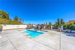 2411 Peacock Ln, Corona, CA 92882 - Photo 22