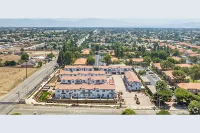15909 Merrill Ave, Fontana, CA 92335 - Photo 16