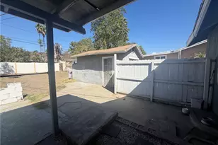124 E Temple, San Bernardino, CA 92410 - Photo 14