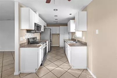2031 Calle Diablo, Hemet, CA 92545 - Photo 6