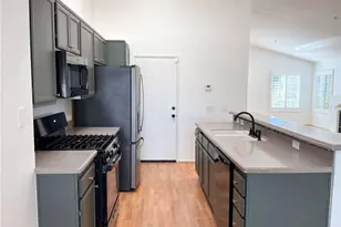 7776 Somerset, Highland, CA 92346 - Photo 2