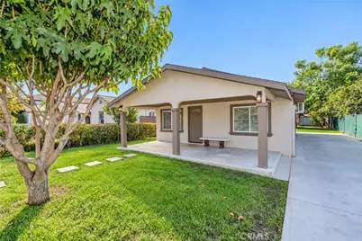 24729 Ward, San Bernardino, CA 92410 - Photo 2