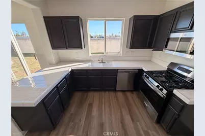 22031 Goldenchain, Moreno Valley, CA 92553 - Photo 6