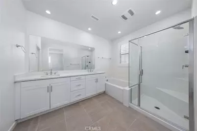 493 N Pinewood Avenue, Rialto, CA 92377 - Photo 6