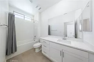 493 N Pinewood Ave, Rialto, CA 92377 - Photo 16