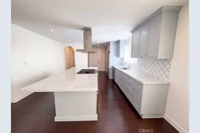 1110 Queen Anne Place, Los Angeles, CA 90019 - Photo 2