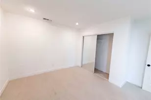 1110 Queen Anne Pl, Los Angeles, CA 90019 - Photo 14