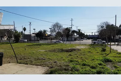 1137 E Mission Boulevard, Pomona, CA 91766 - Photo 4