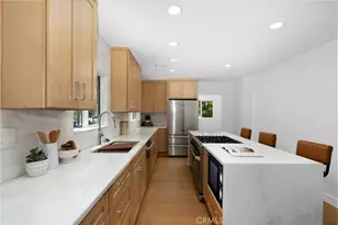 15550 Otsego St, Encino, CA 91436 - Photo 16