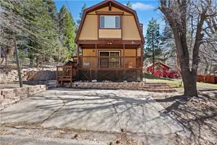 32799 Badger Ln, Running Springs, CA 92382 - Photo 2