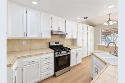 36601 Silverspur, Palmdale, CA 93550 - Photo 2