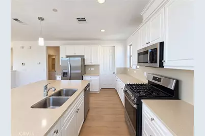 14114 W Pine, Van Nuys, CA 91405 - Photo 8