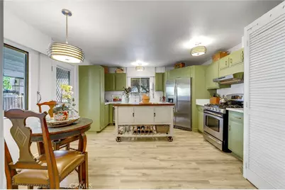 210 International, Rancho Mirage, CA 92270 - Photo 18