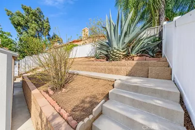 11817 Alabaster Court, Fontana, CA 92337 - Photo 12