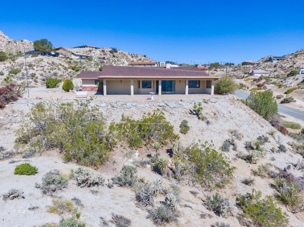 56969 Panchita Rd, Yucca Valley, CA 92284-2233
