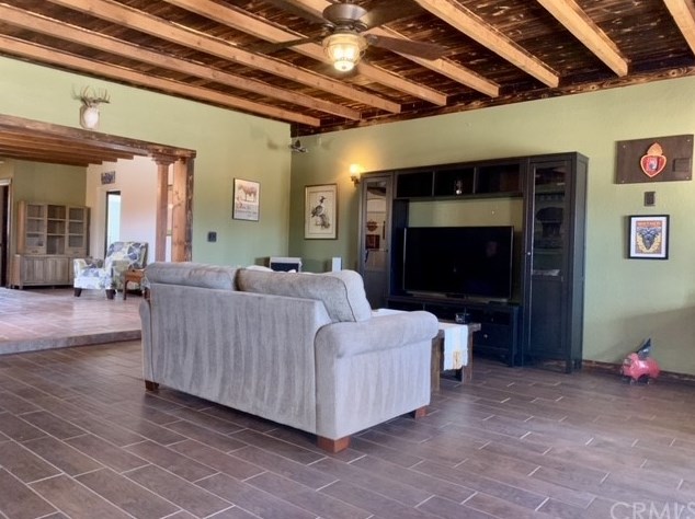 6291 Lear Ave, Twntynine Plm CA  92277-9143 exterior