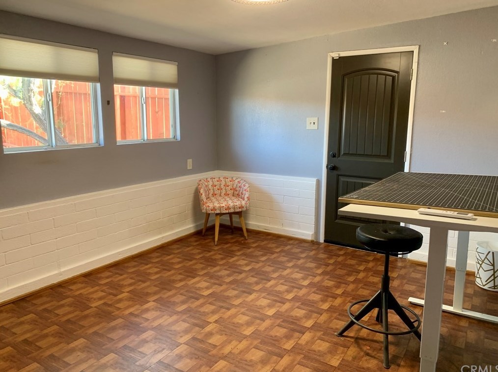 6291 Lear Ave, Twntynine Plm CA  92277-9143 exterior