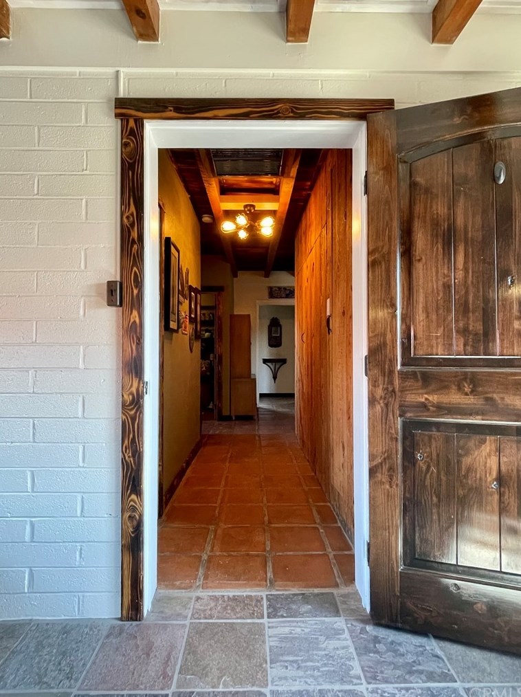 6291 Lear Ave, Twntynine Plm CA  92277-9143 exterior