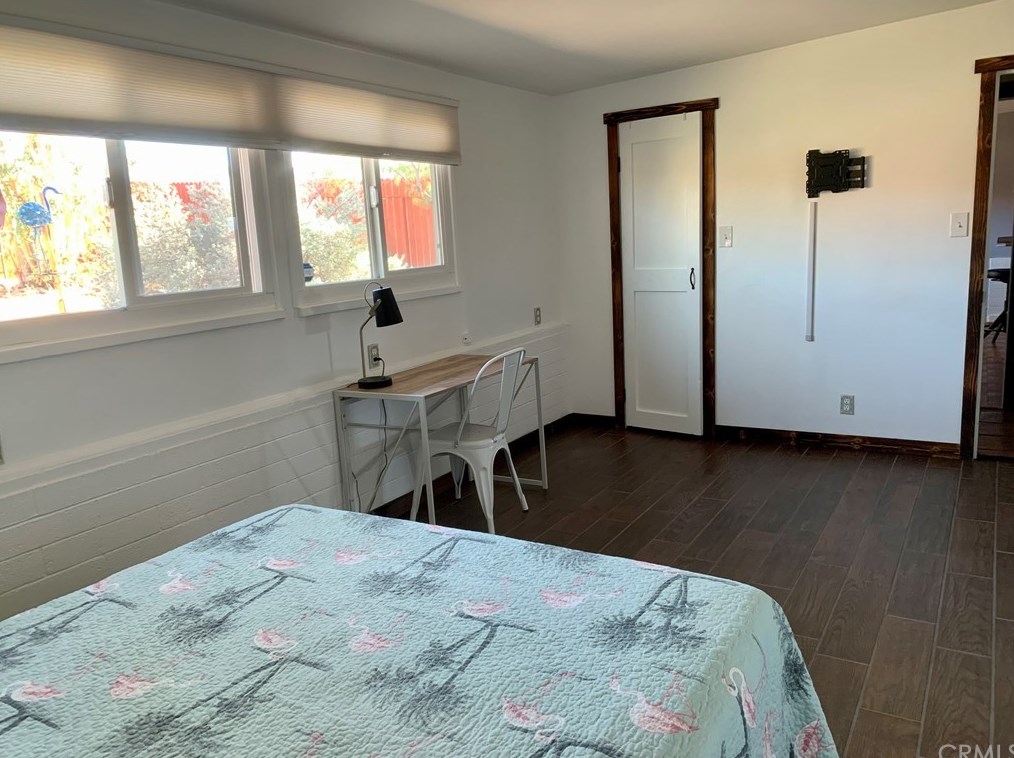 6291 Lear Ave, Twntynine Plm CA  92277-9143 exterior