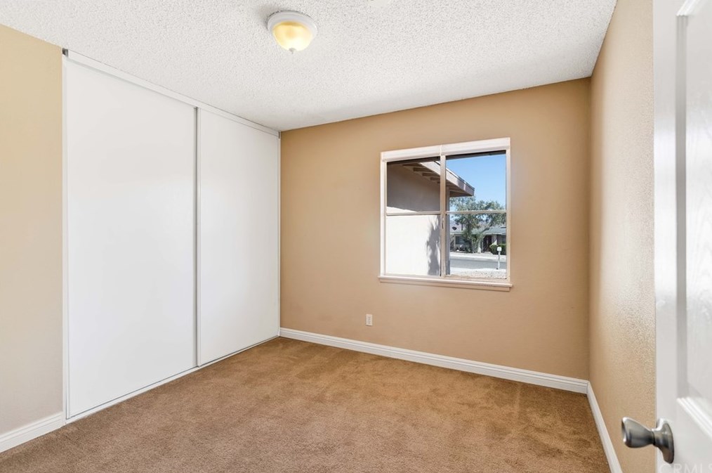 73038 Sunnyvale Dr, Twntynine Plm CA  92277-2243 exterior